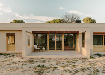 Entre Pinos: una casa pasiva en Lliçà de Vall